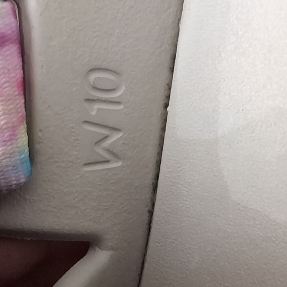 Chaco Chillos Women's Tie Die, Adjustable Slide Sandals , Size 10-W. - Picture 9 of 9